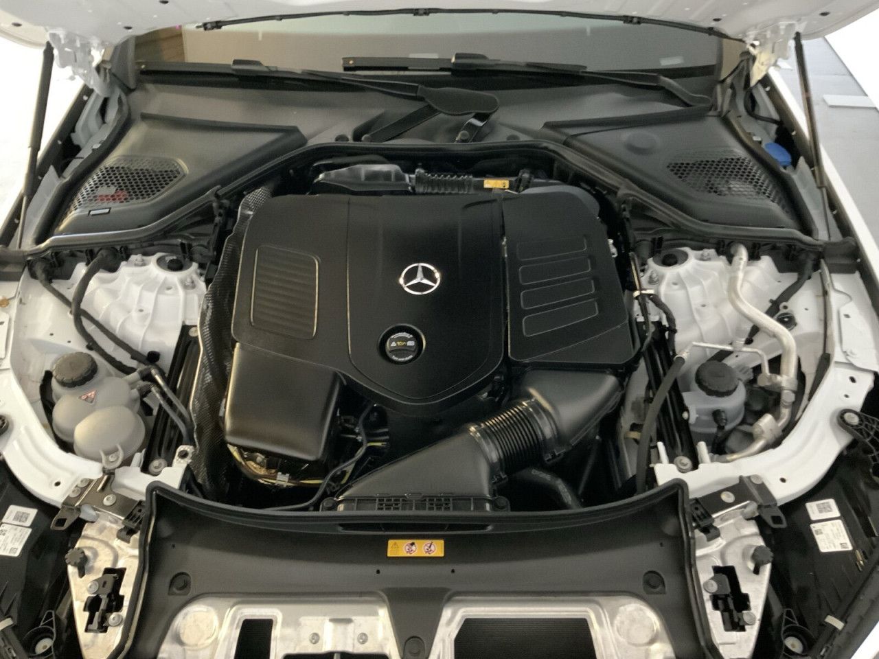 Mercedes-Benz E-Klasse – Bild 12