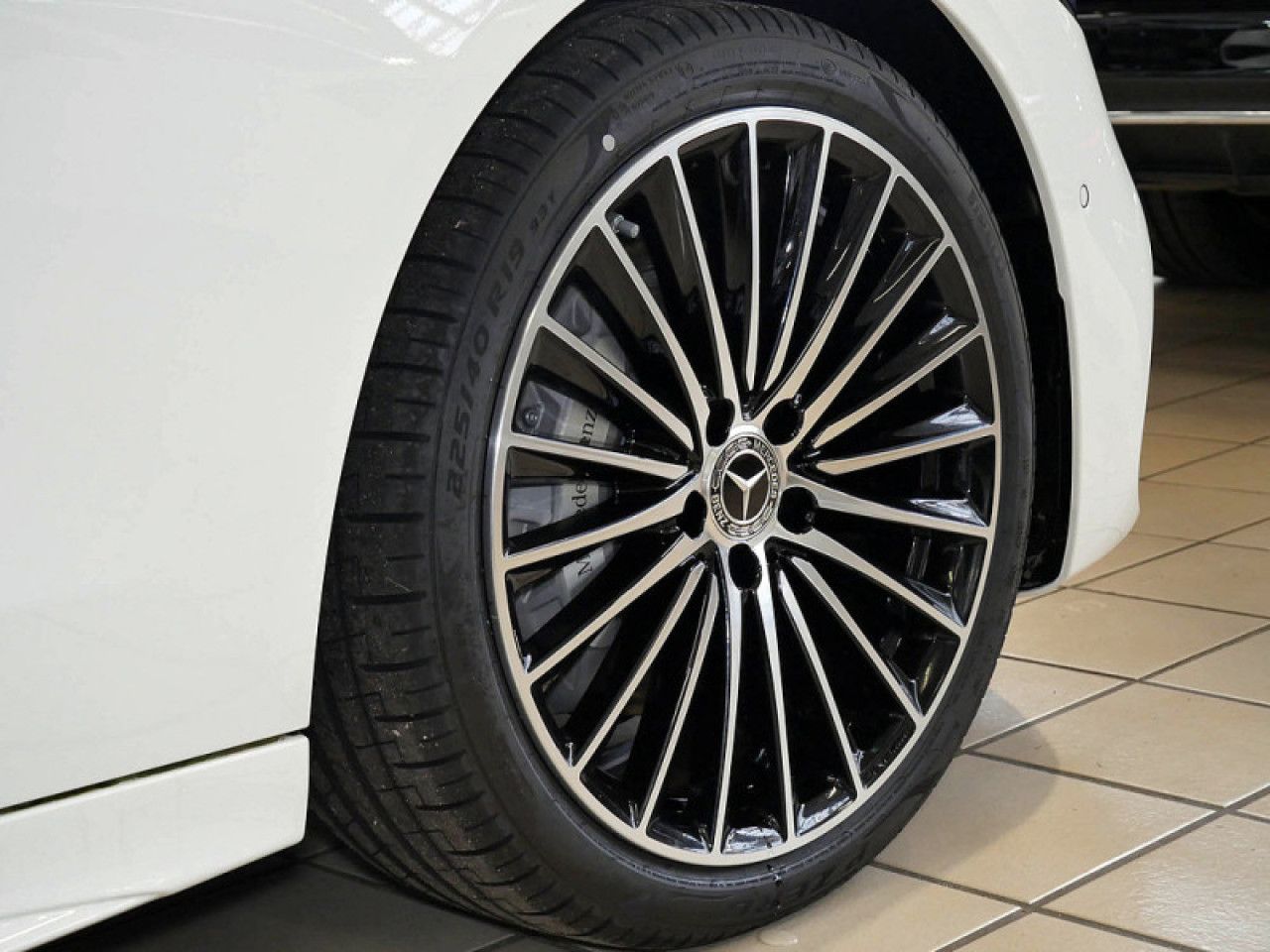 Mercedes-Benz C-Klasse – Bild 9