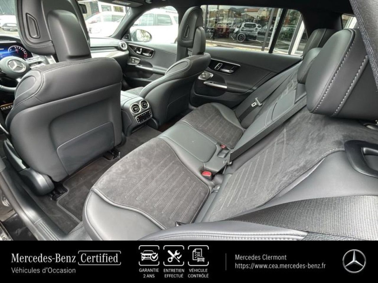 Photo du v&eacute;hicule 17 / 18