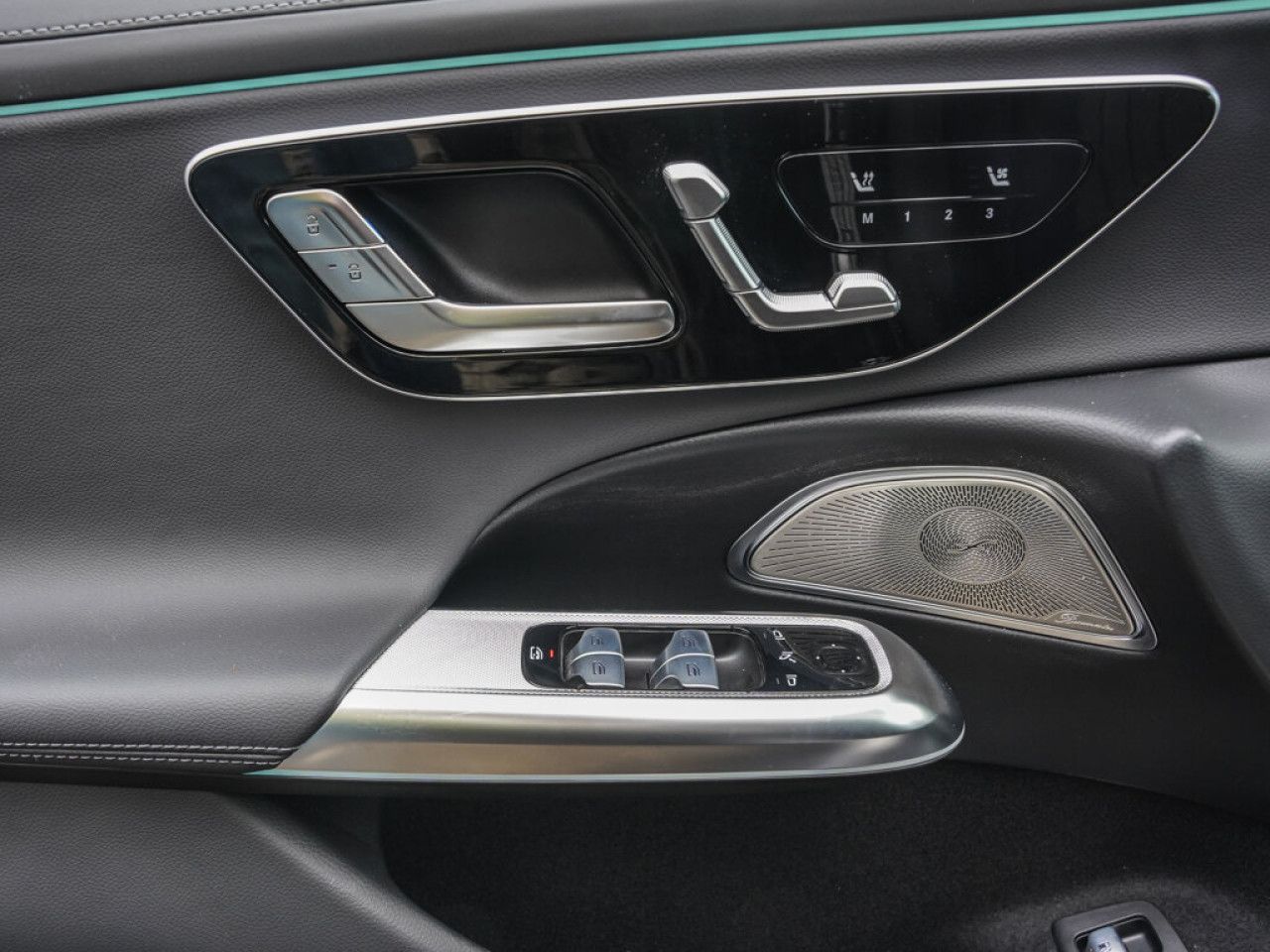 Mercedes-Benz E-Klasse – Bild 15