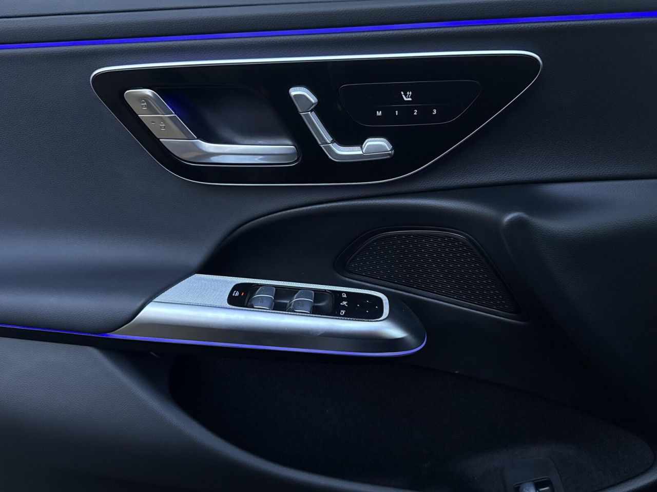 Zdjęcie pojazdu 19 / 22