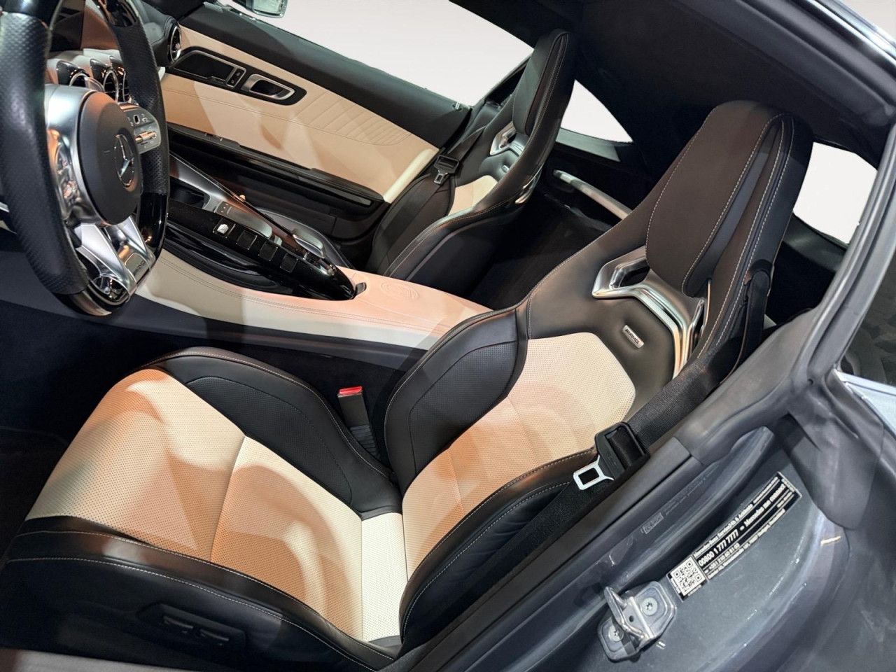 Imagem do veículo 9 / 15