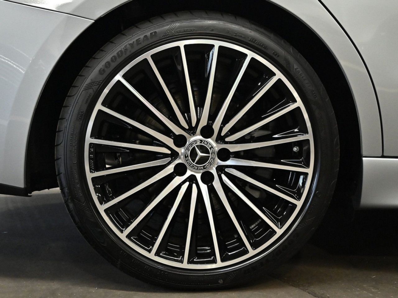 Mercedes-Benz C-Klasse – Bild 6
