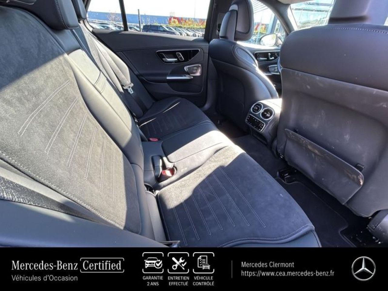 Photo du v&eacute;hicule 18 / 18