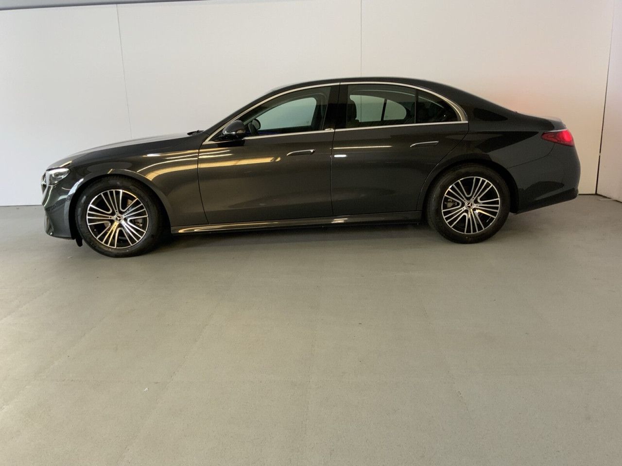 Mercedes-Benz E-Klasse – Bild 3
