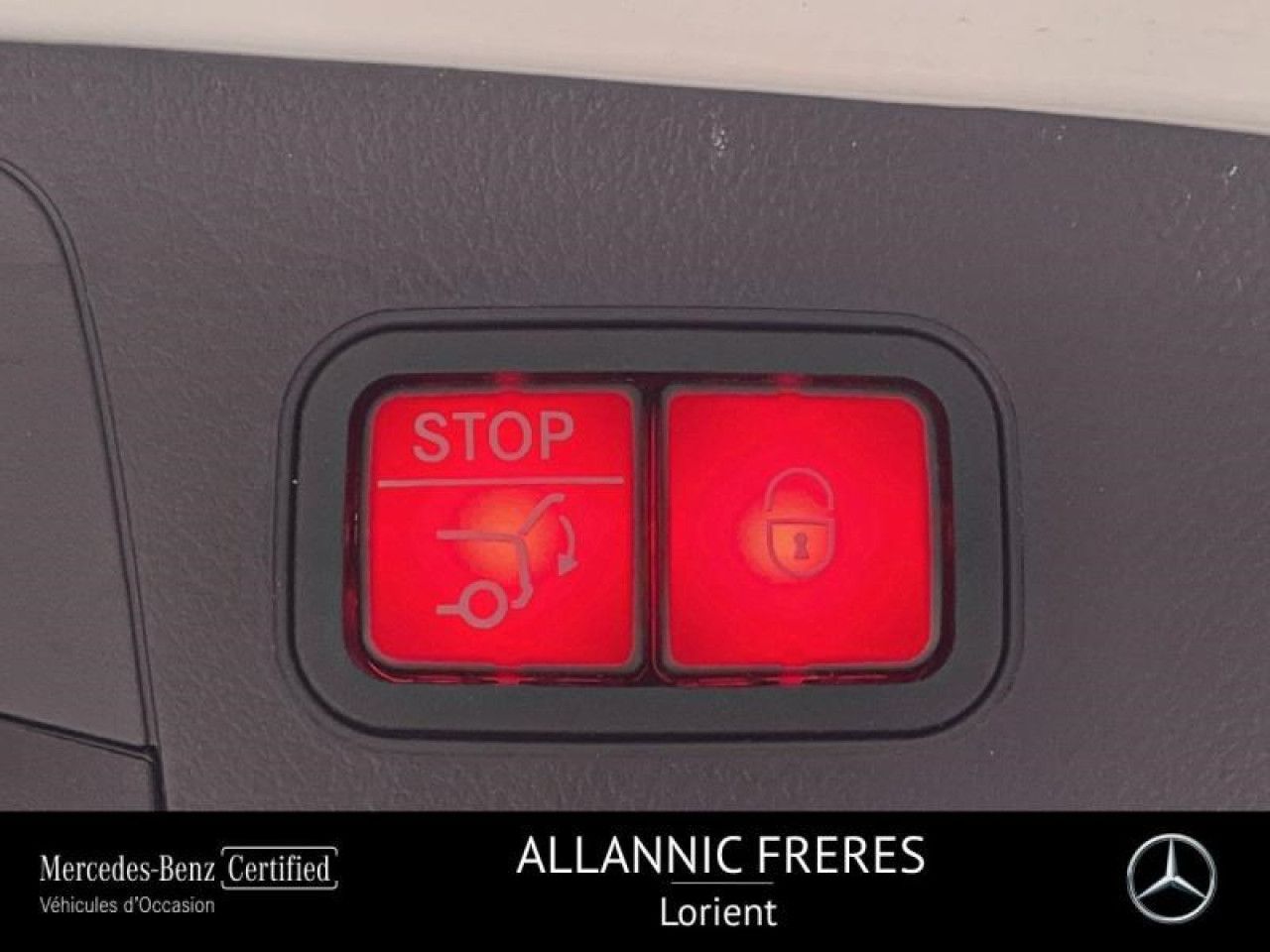 Photo du v&eacute;hicule 17 / 18