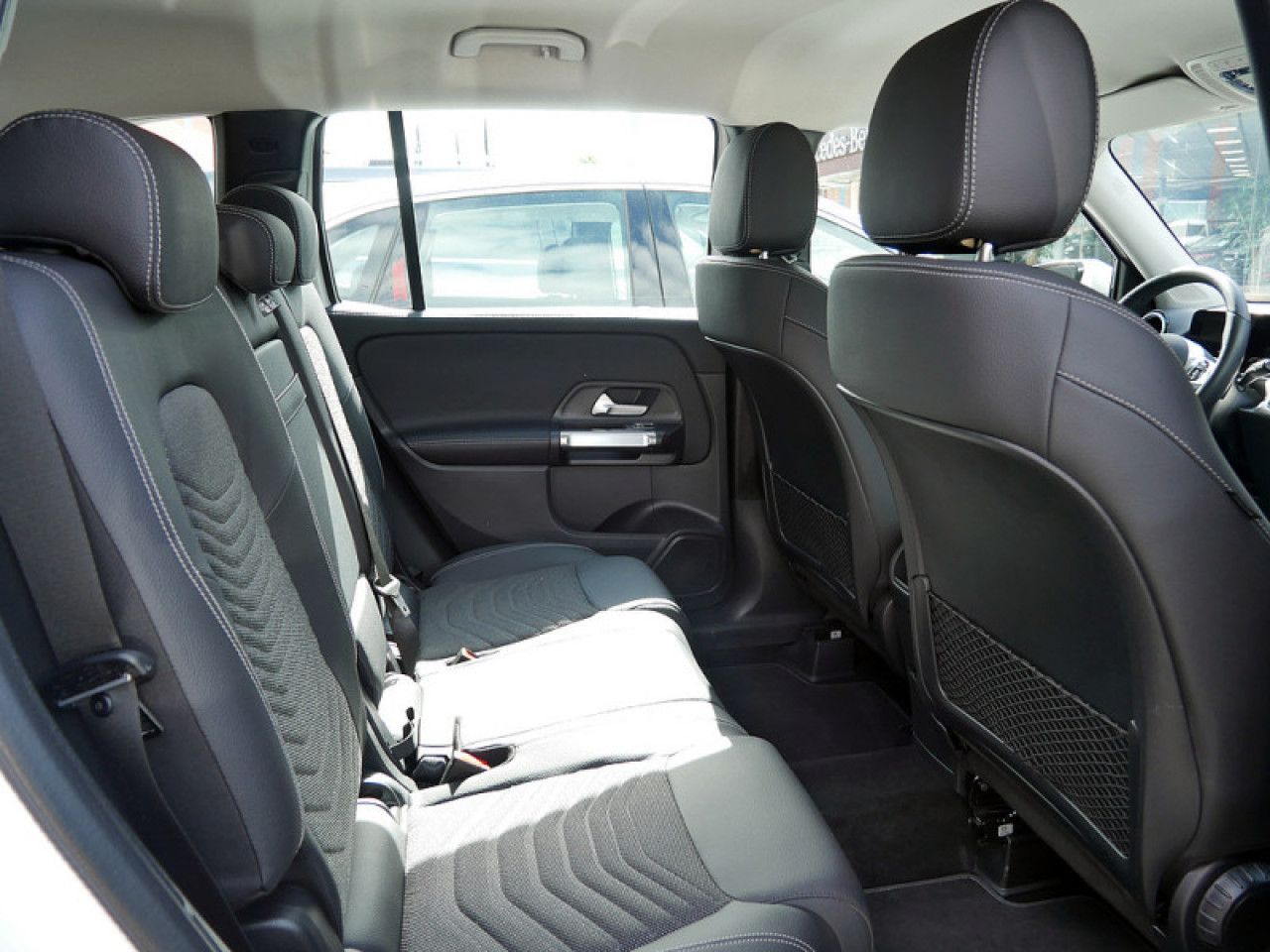 Mercedes-Benz GLB – Bild 7