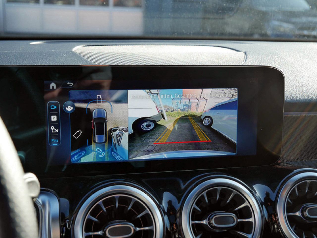 Mercedes-Benz GLB – Bild 14