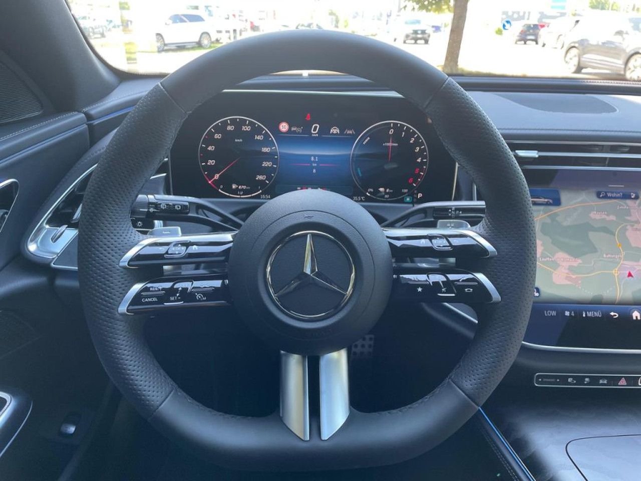 Mercedes-Benz E-Klasse – Bild 12