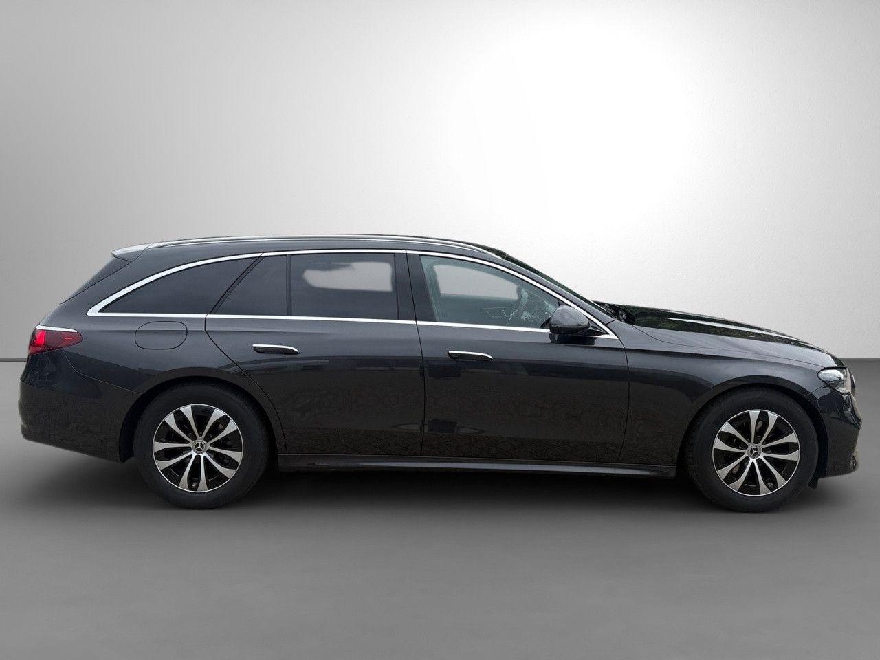 Mercedes-Benz E-Klasse – Bild 8