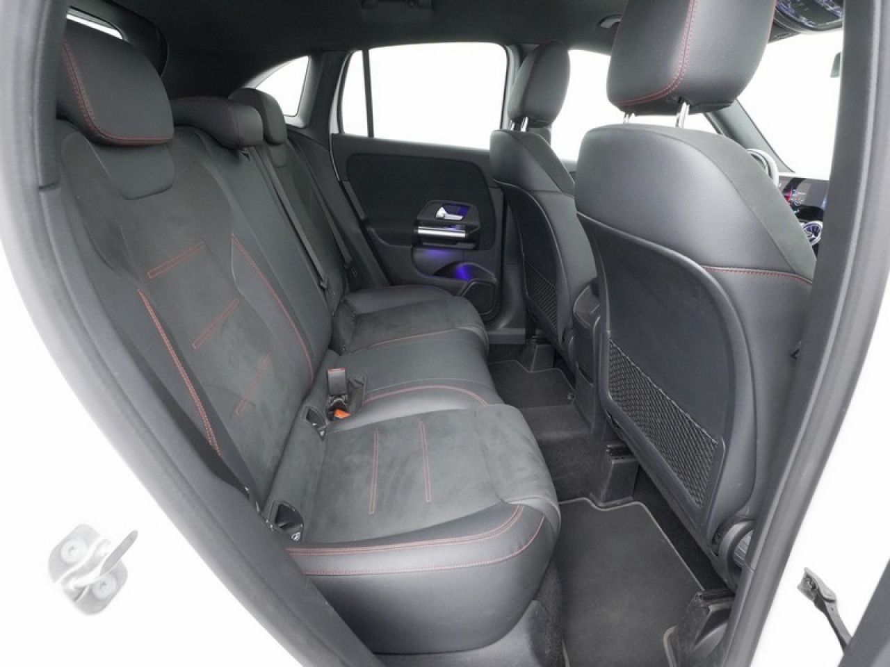 Imagem do veículo 10 / 24