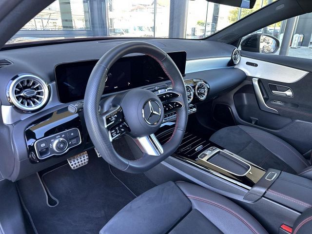 MERCEDES-BENZ Unknown Model 2024 — imagine 3