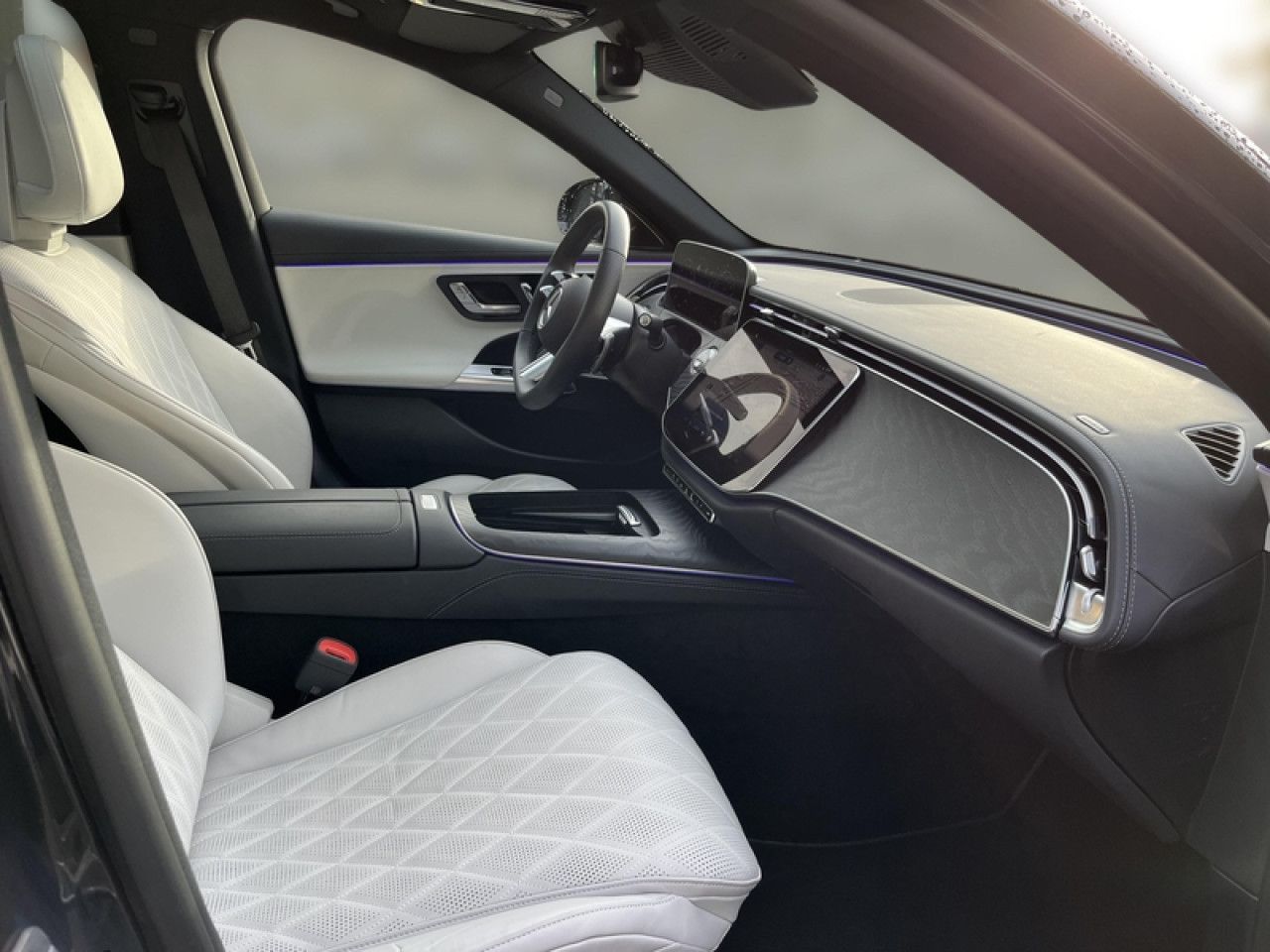 Zdjęcie pojazdu 16 / 18