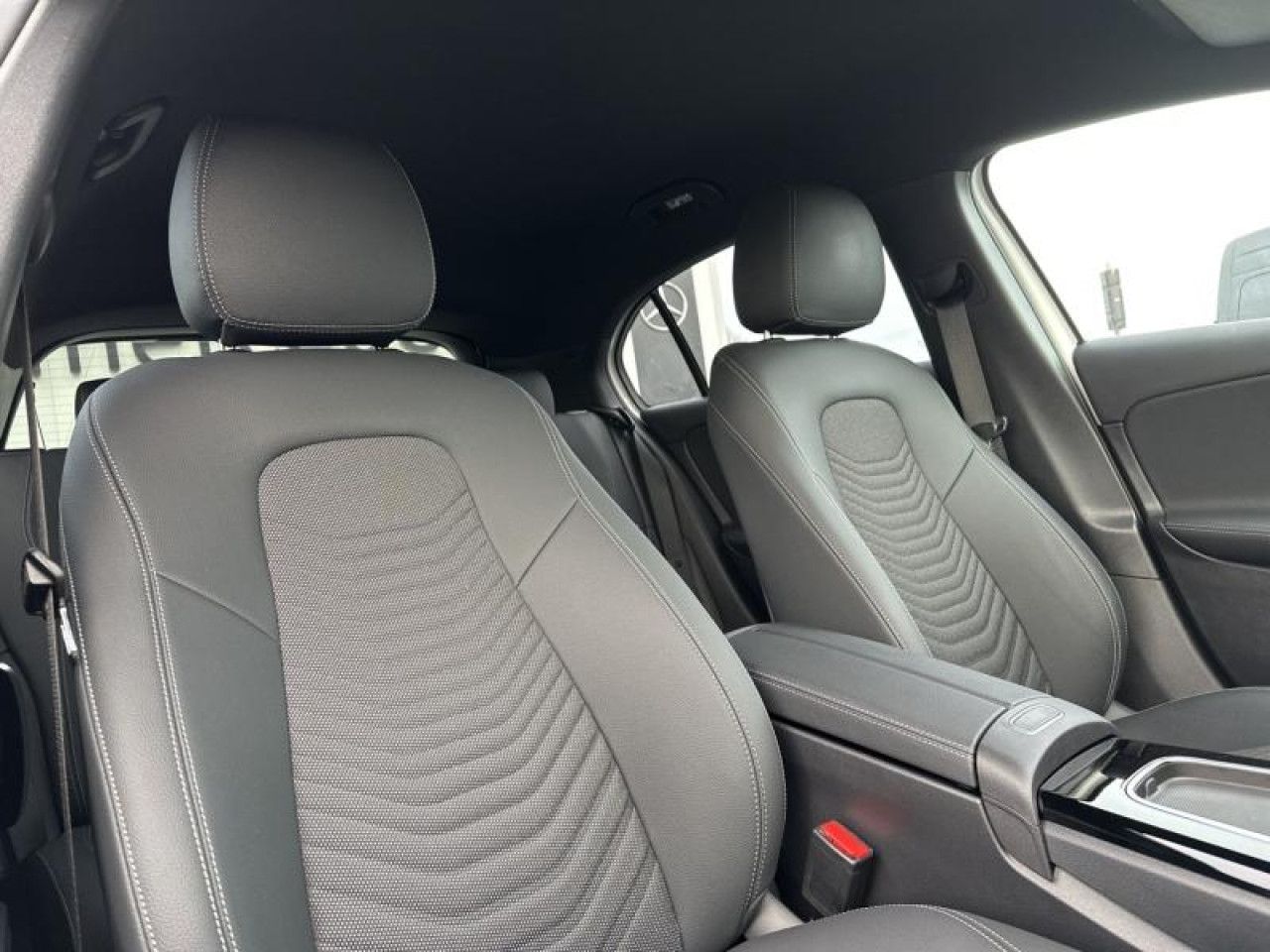 Photo du v&eacute;hicule 11 / 18