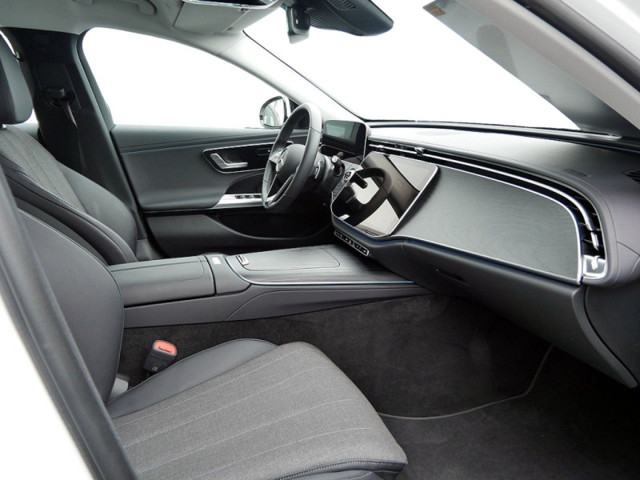 Mercedes-Benz E-Klasse – Bild 5
