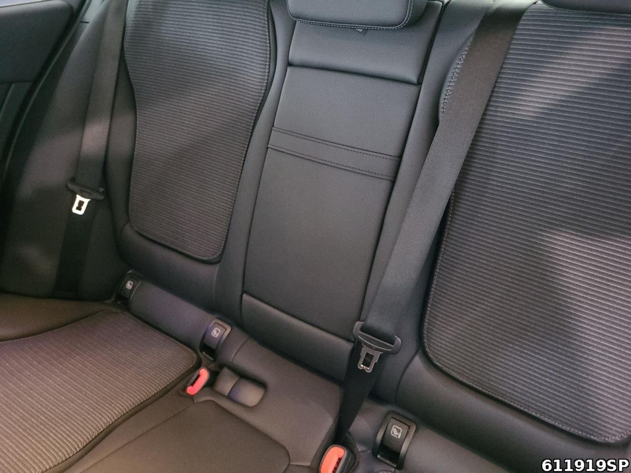 Mercedes-Benz C-Klasse – Bild 12