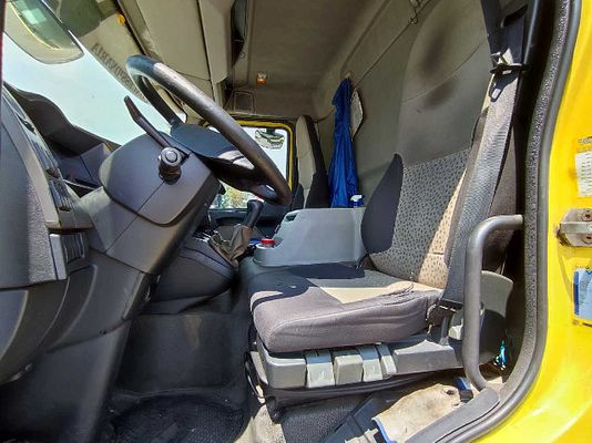 Vehicle image 10 / 10