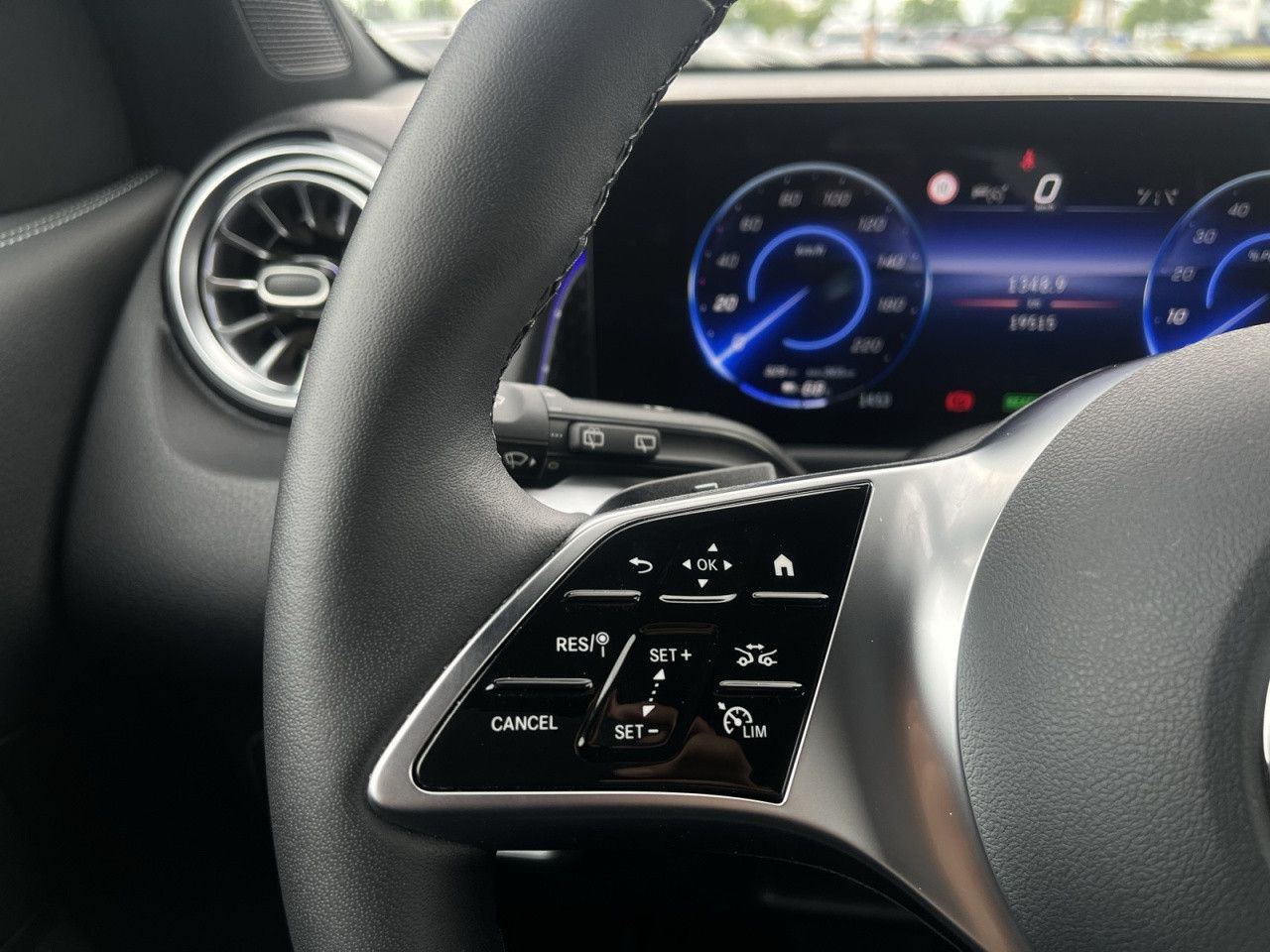 Mercedes-Benz E-Klasse – Bild 20