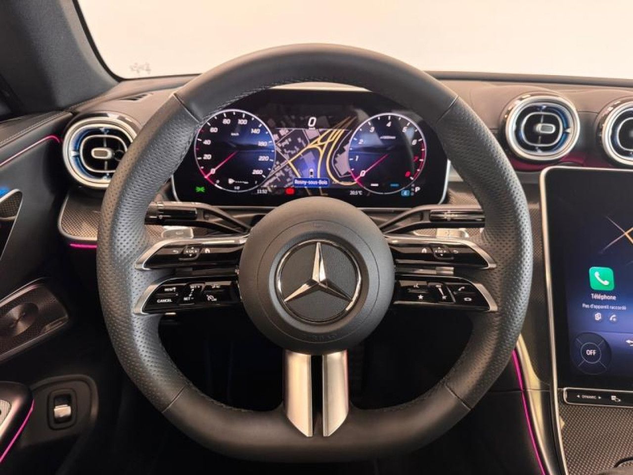 Photo du v&eacute;hicule 16 / 18