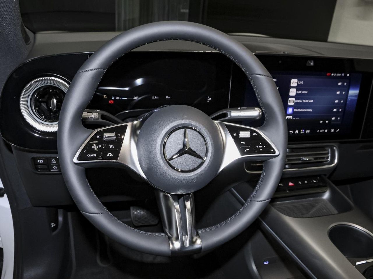 Mercedes-Benz GLB – Bild 11