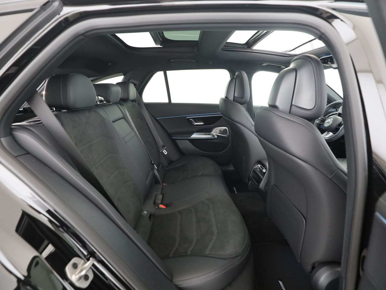 Mercedes-Benz E-Klasse – Bild 14