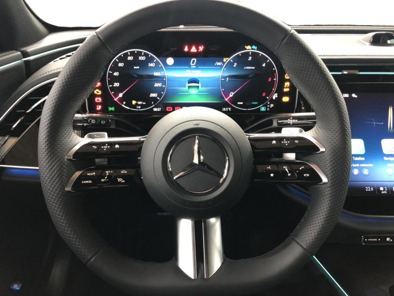 Mercedes-Benz E-Klasse – Bild 10