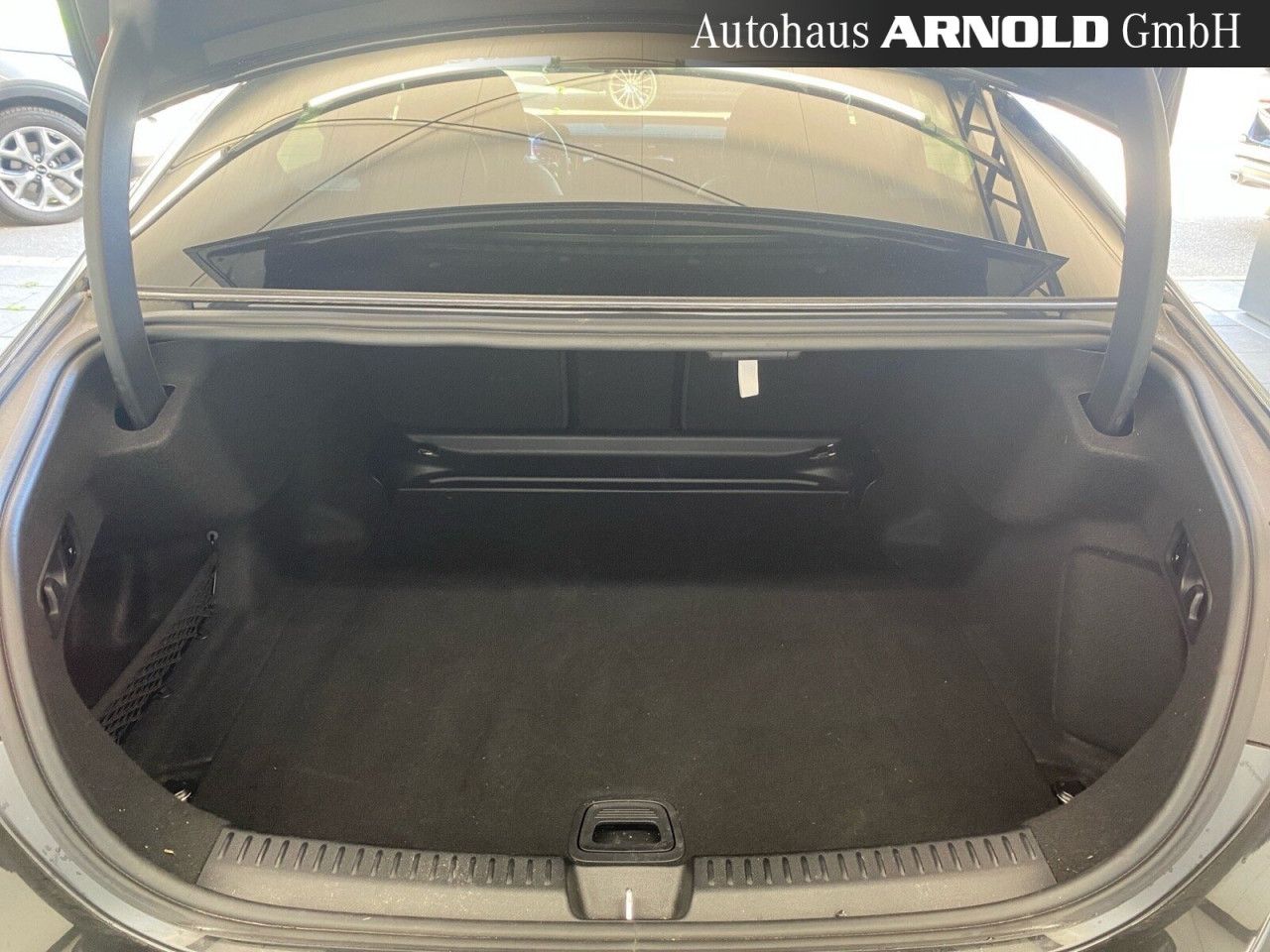 Mercedes-Benz E-Klasse – Bild 14