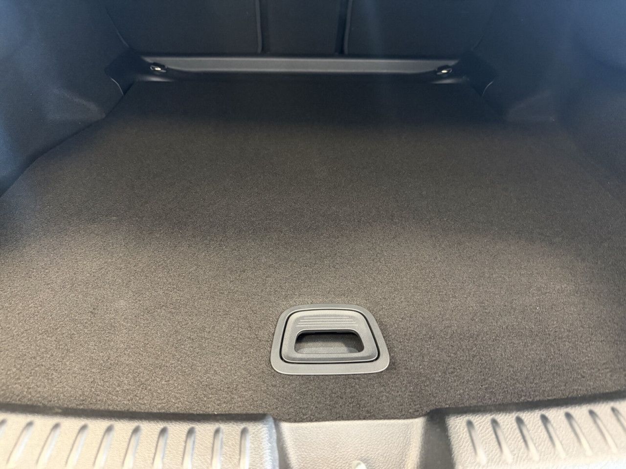 Mercedes-Benz E-Klasse – Bild 16
