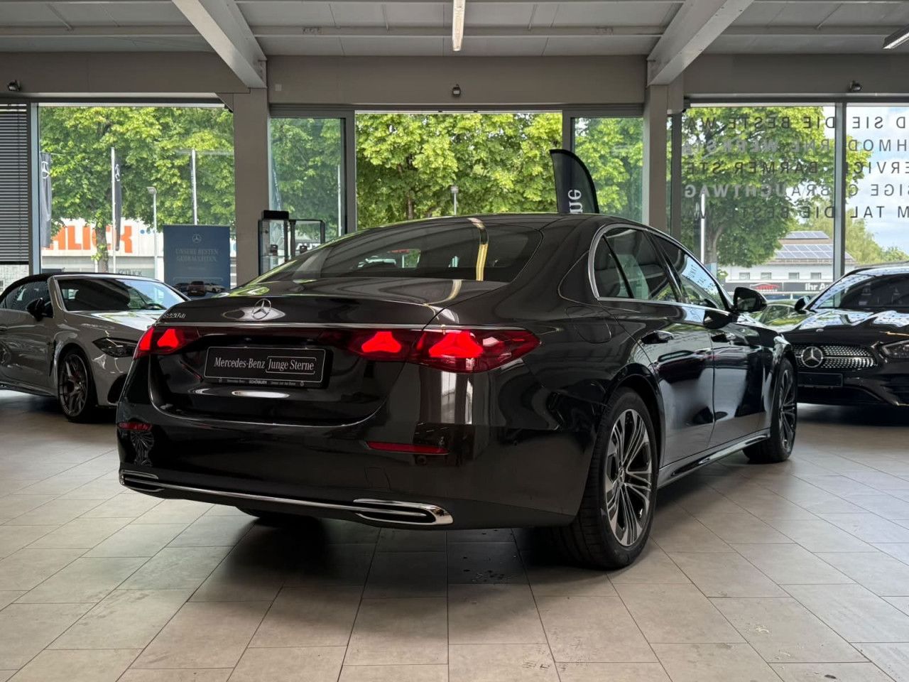 Mercedes-Benz E-Klasse – Bild 11