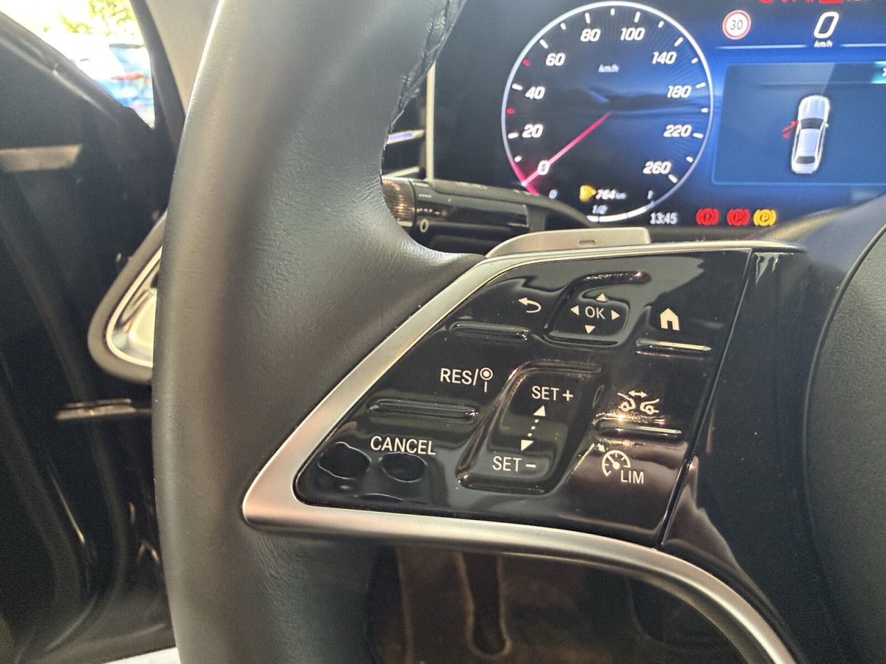 Mercedes-Benz E-Klasse – Bild 13