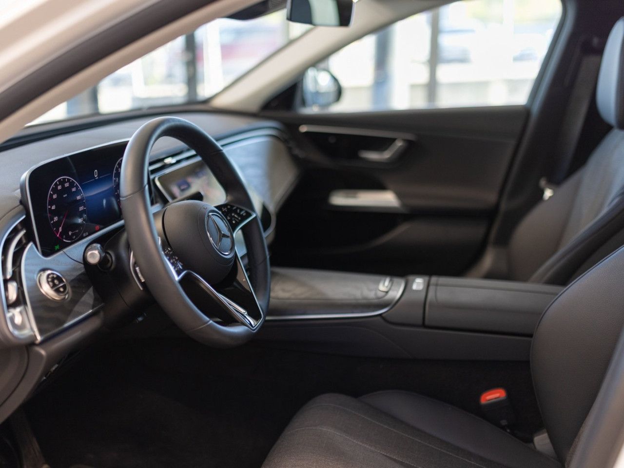 Mercedes-Benz E-Klasse – Bild 6