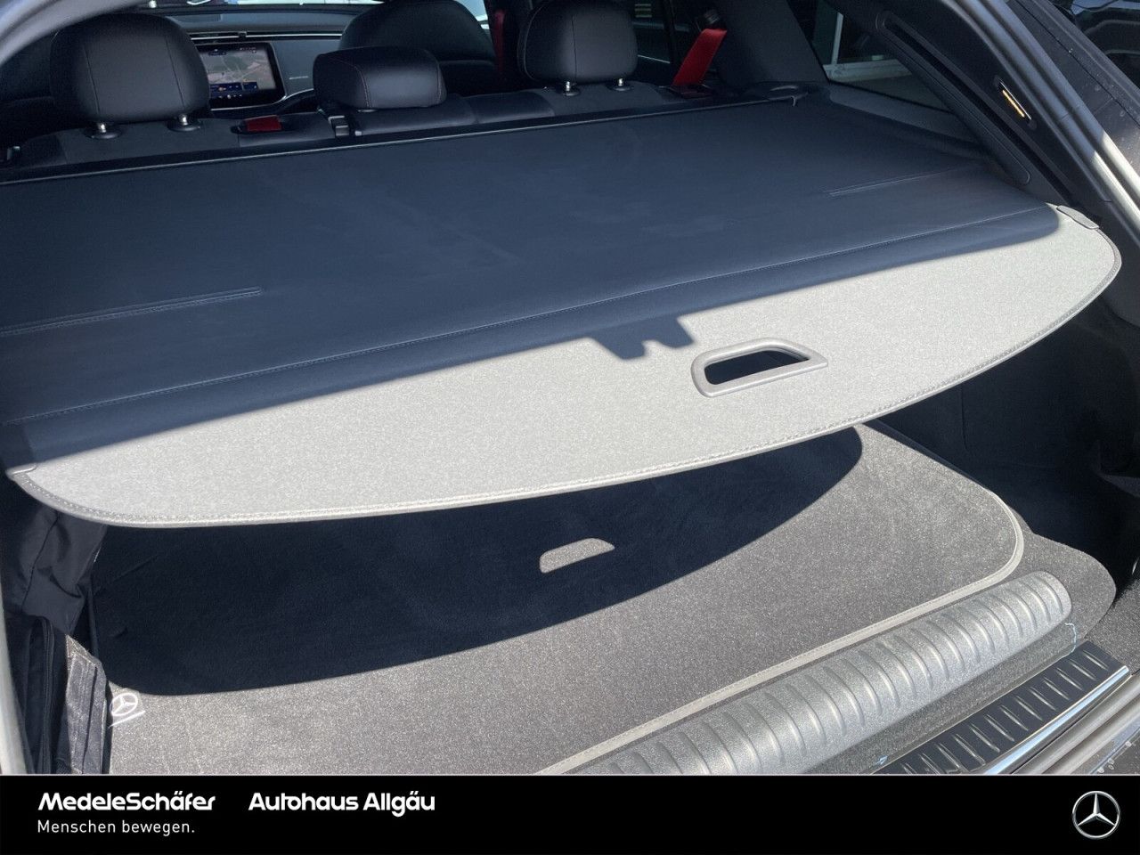 Mercedes-Benz E-Klasse – Bild 9