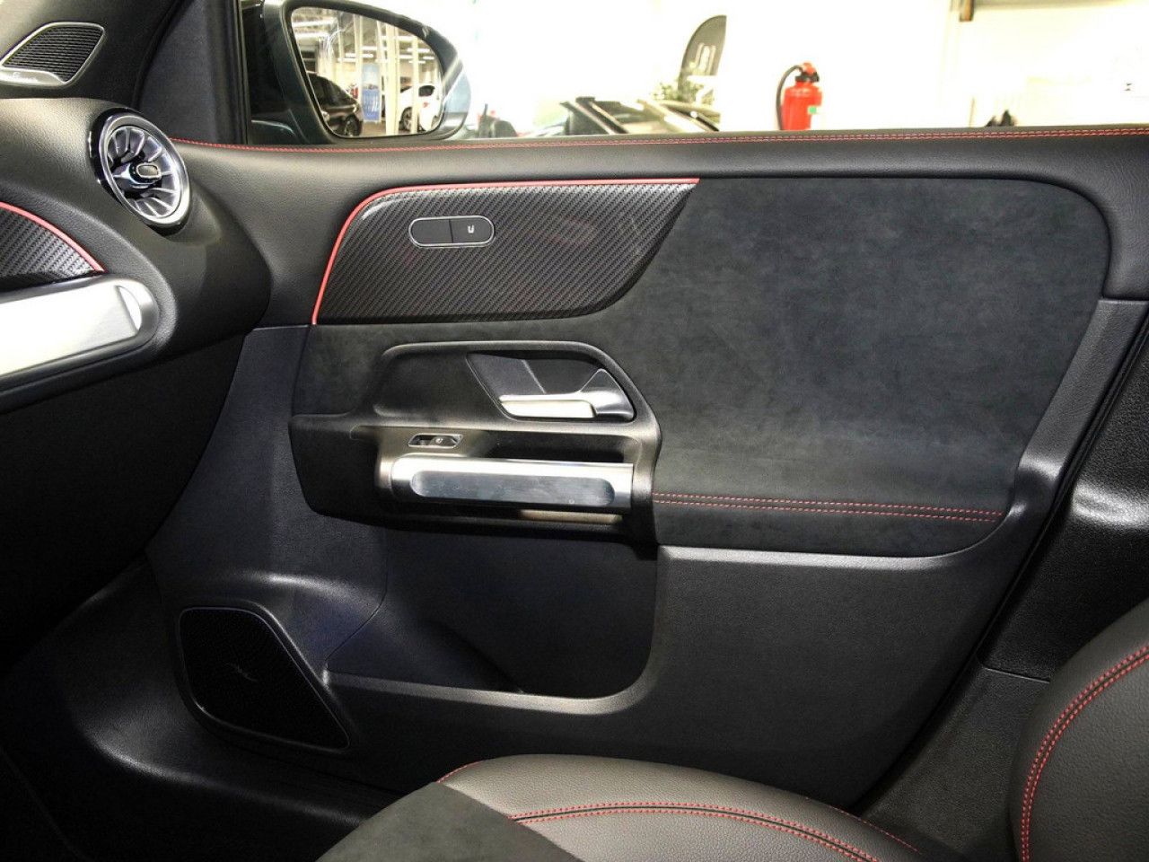 Mercedes-Benz GLB – Bild 16
