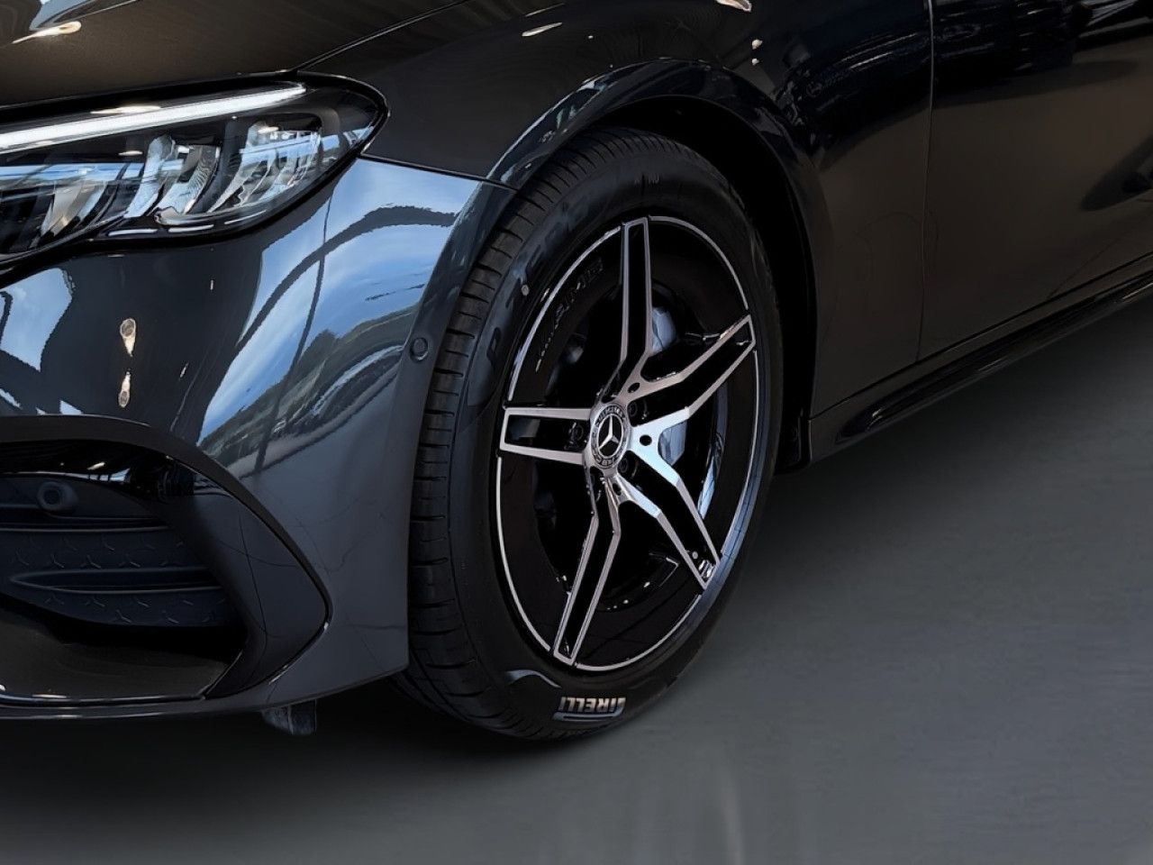 Mercedes-Benz E-Klasse – Bild 4