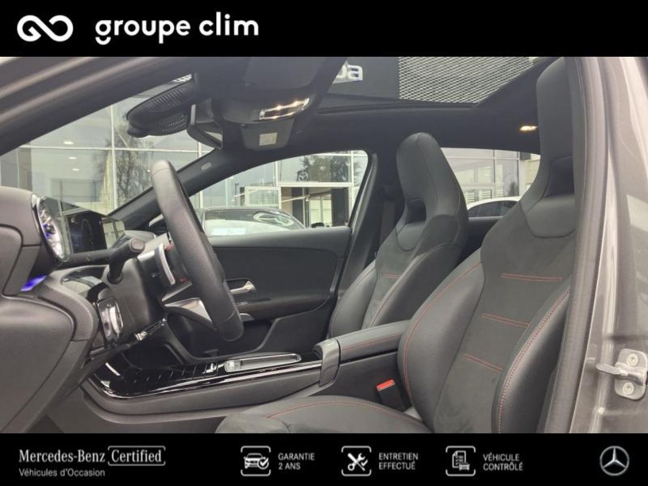 Photo du v&eacute;hicule 16 / 18