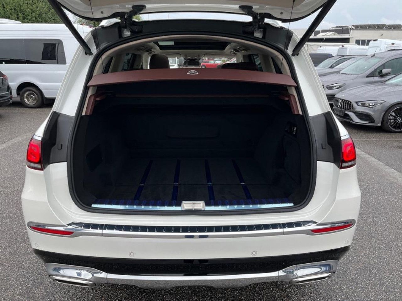 Mercedes-Benz GLS – Bild 15