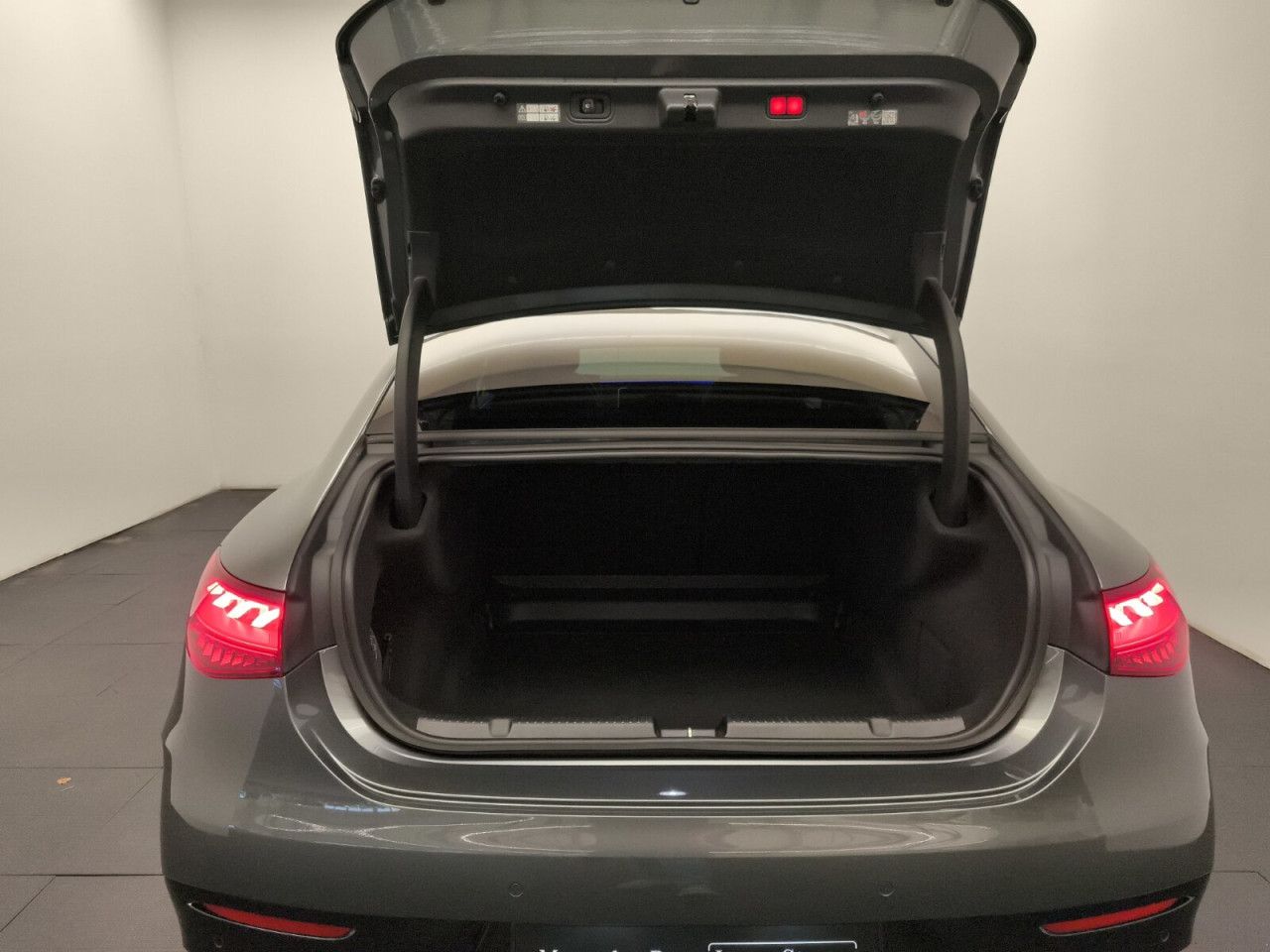 Mercedes-Benz EQE – Bild 11