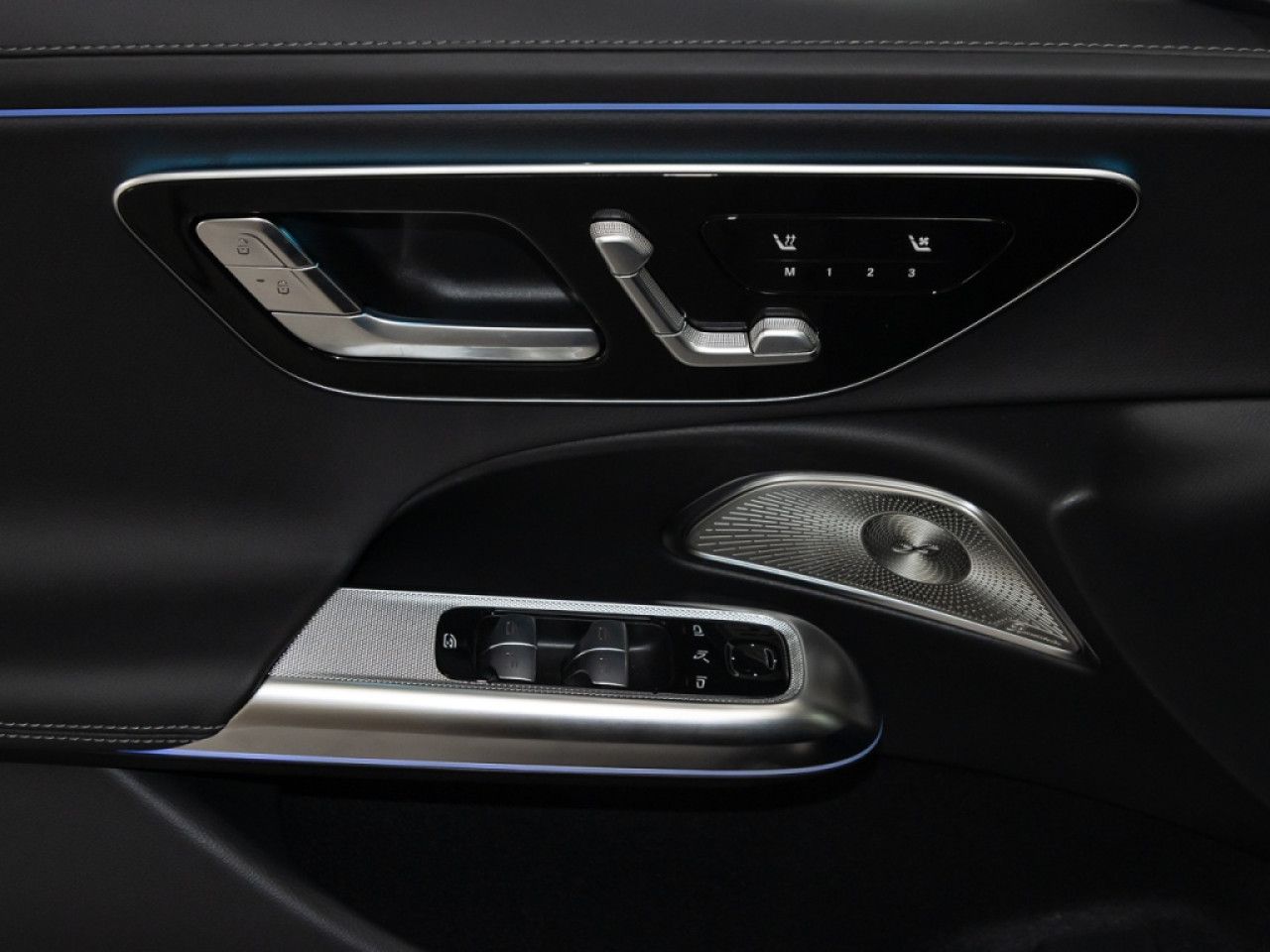 Mercedes-Benz E-Klasse – Bild 15