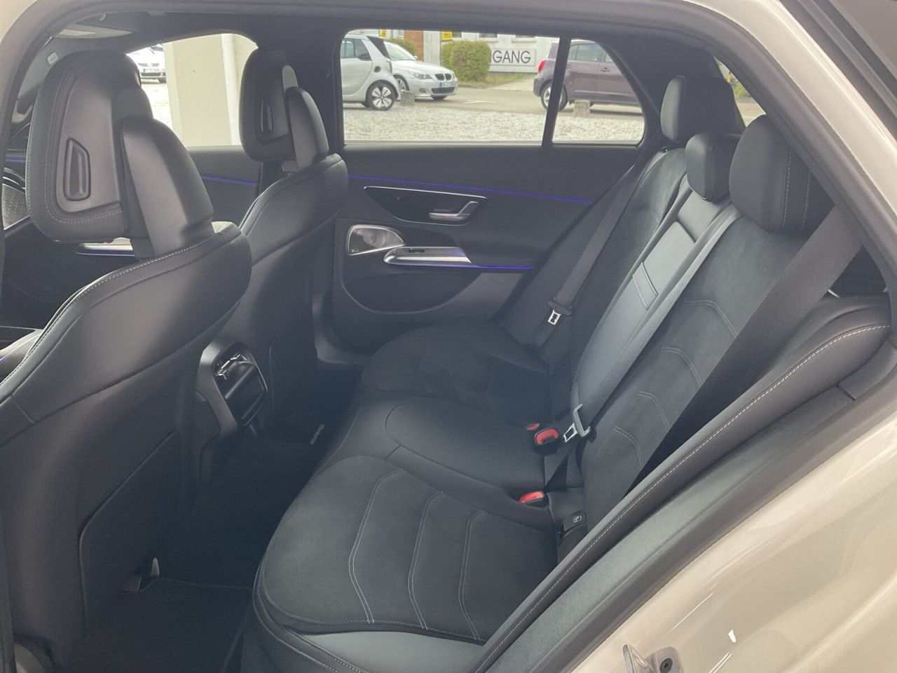 Mercedes-Benz E-Klasse – Bild 17