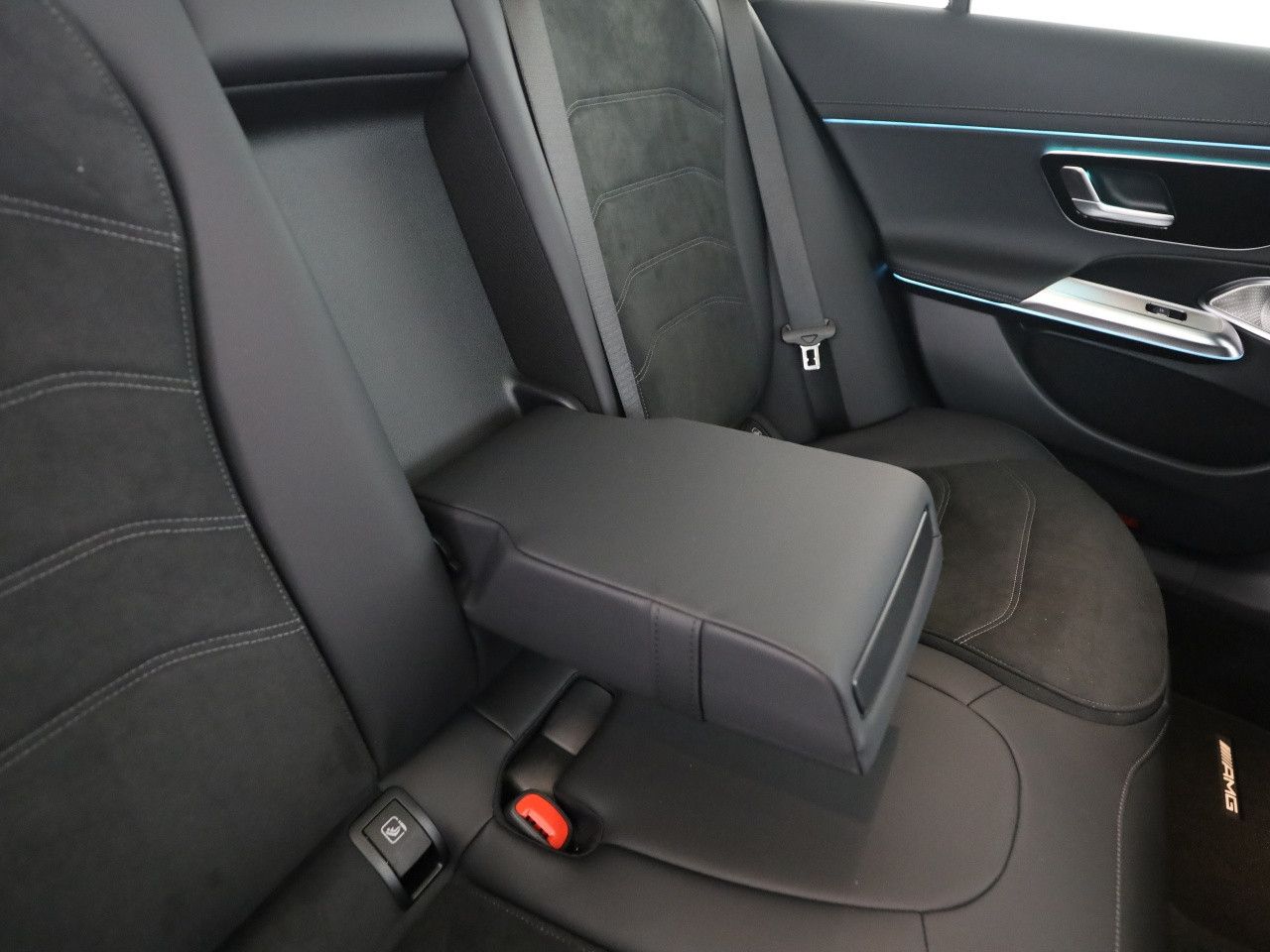 Mercedes-Benz E-Klasse – Bild 20