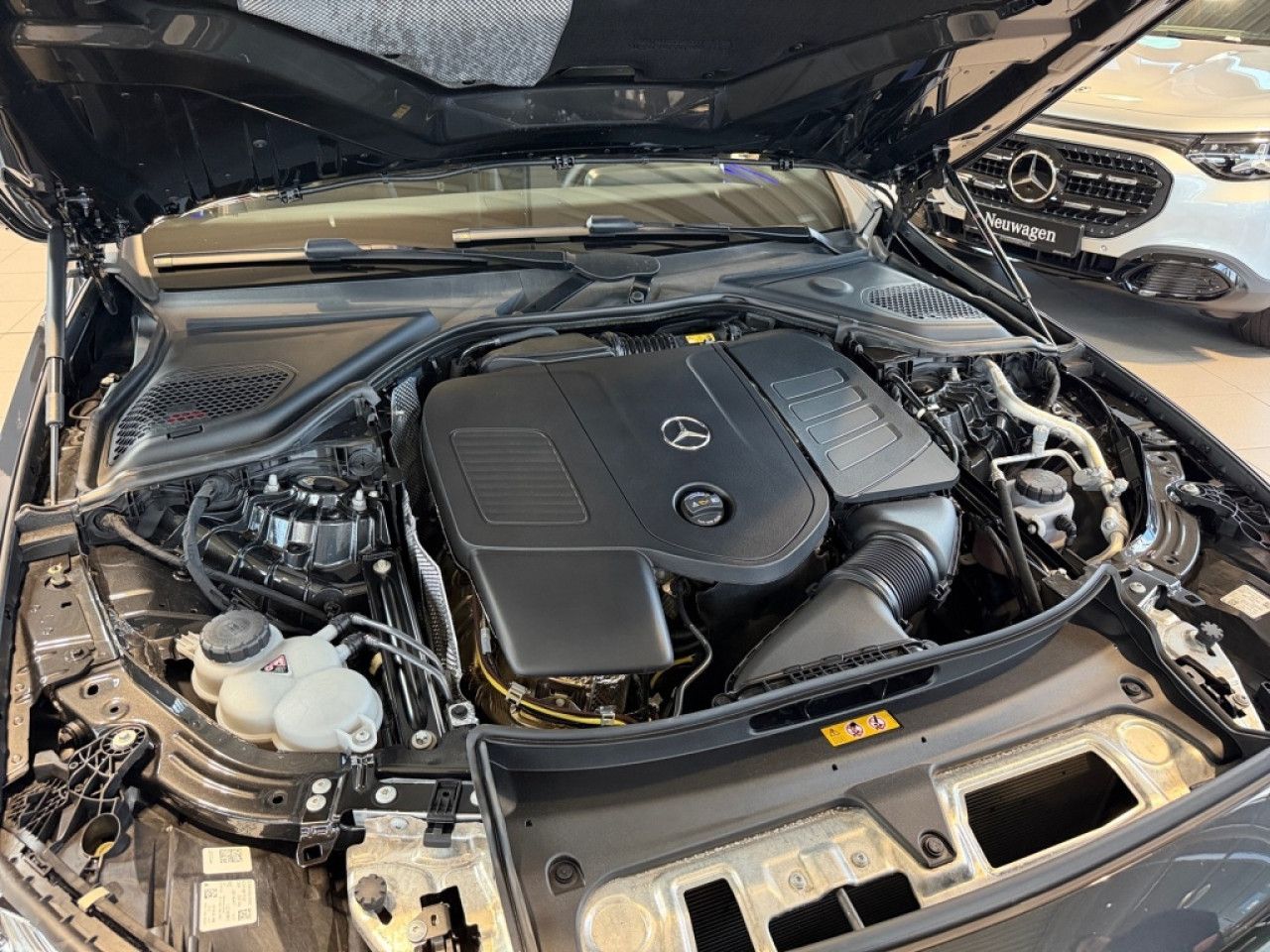 Mercedes-Benz E-Klasse – Bild 5
