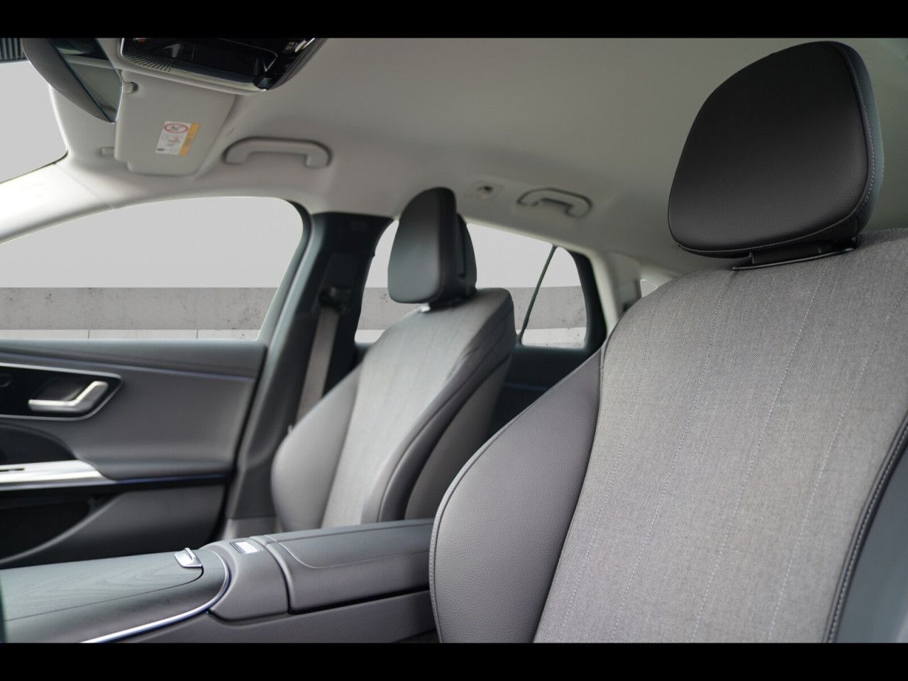 Mercedes-Benz E-Klasse – Bild 19