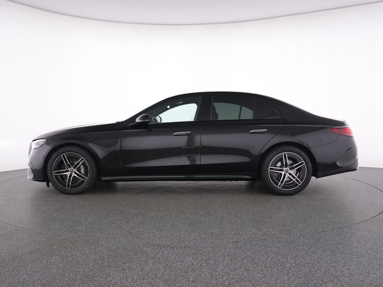 Mercedes-Benz E-Klasse – Bild 10