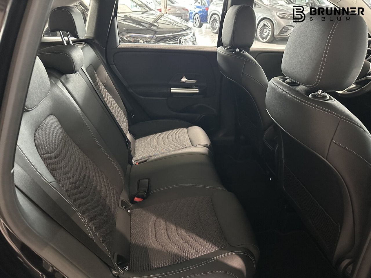 Fahrzeugbild 23 / 27