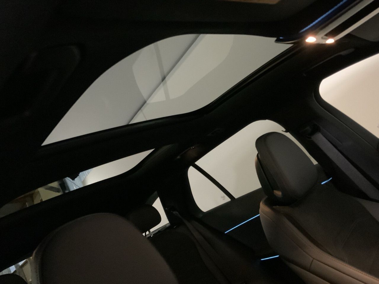Mercedes-Benz E-Klasse – Bild 17