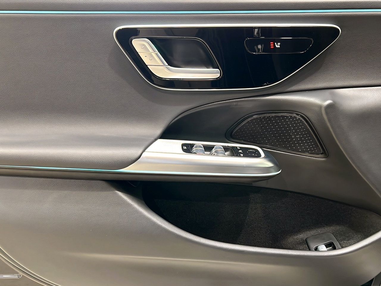 Mercedes-Benz E-Klasse – Bild 15