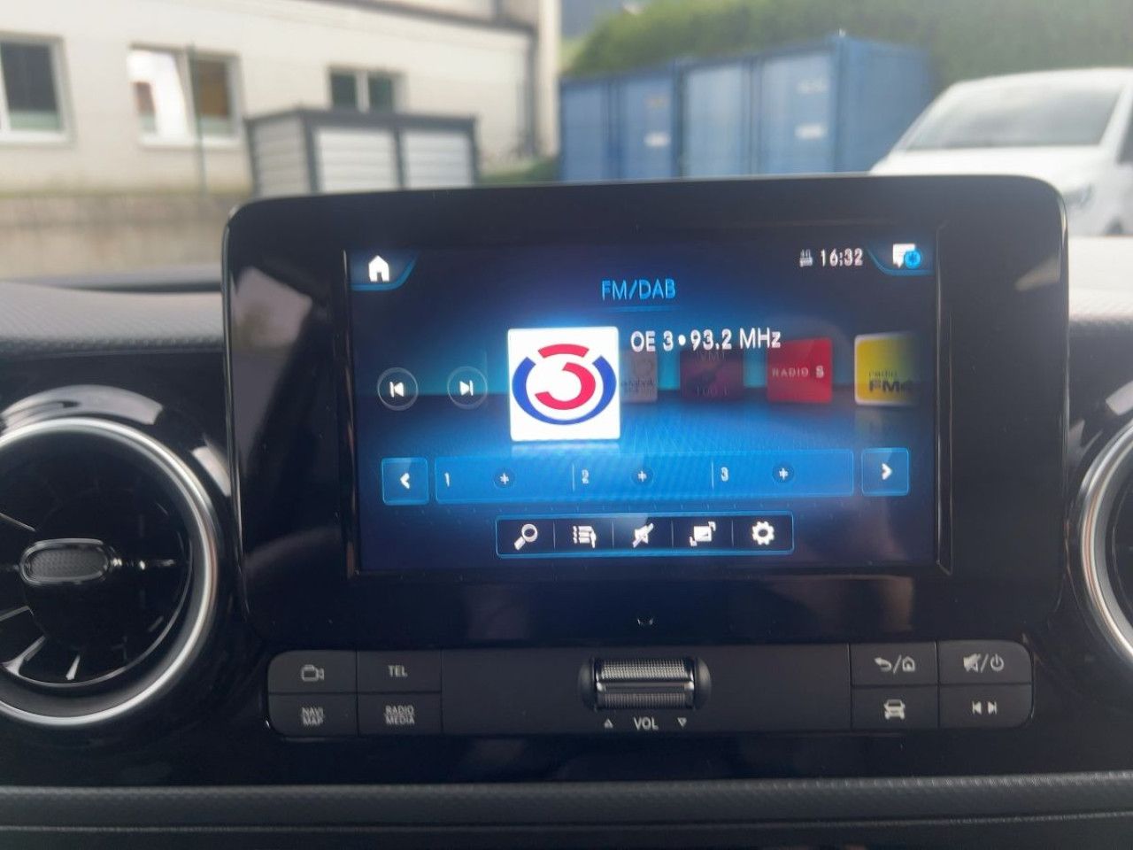 Fahrzeugbild 8 / 17