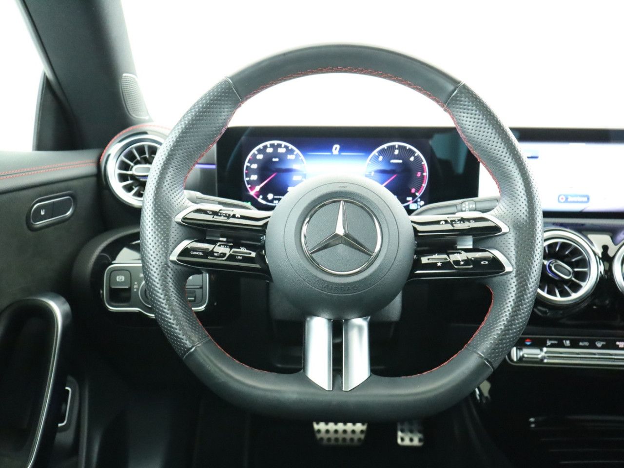 Mercedes-Benz CLA – Bild 11