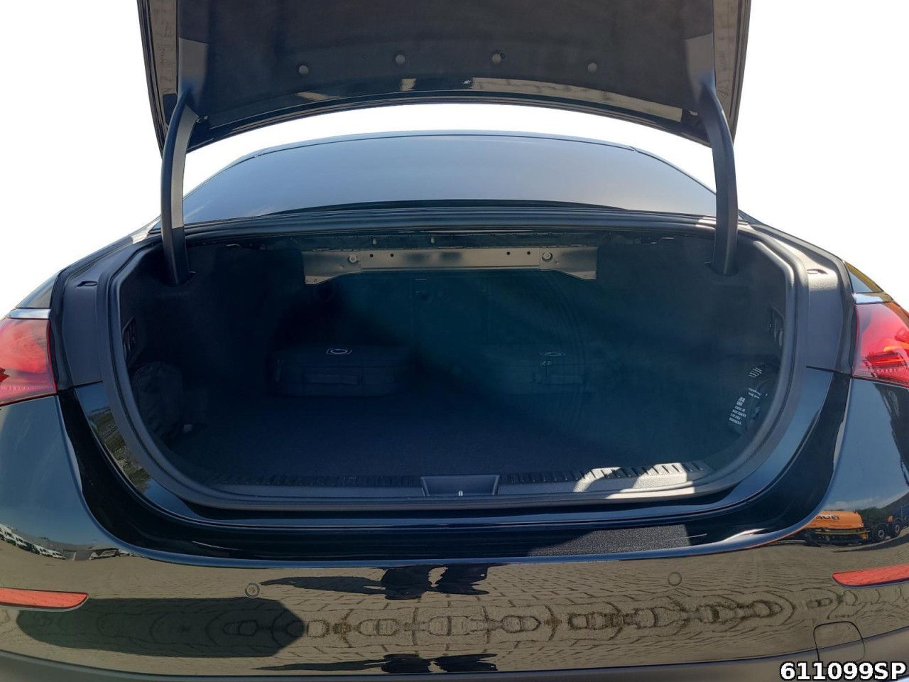 Mercedes-Benz E-Klasse – Bild 6