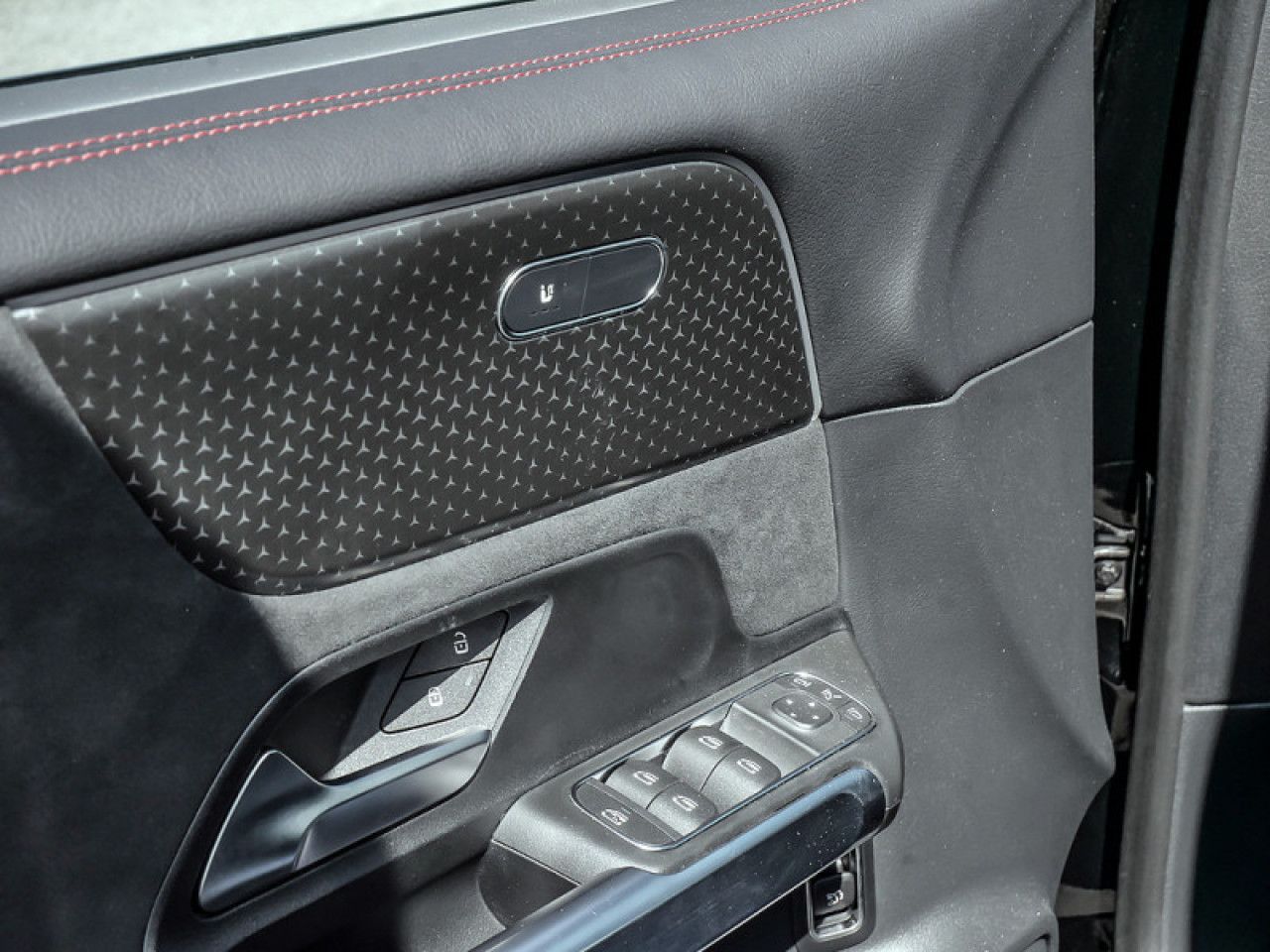 Mercedes-Benz GLB – Bild 13